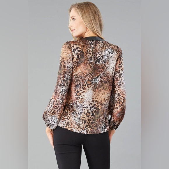 Lola & Sophie Animal Printed Silk Peasant Top With Leather Trim Size Small - Picture 2 of 7